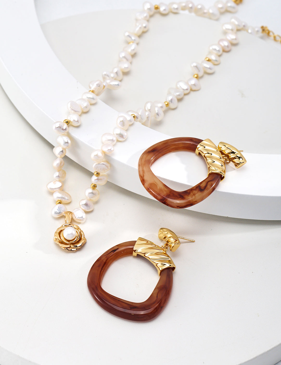 Vintage Pearl Blossom Necklace