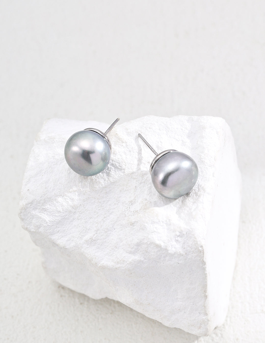 Lustrous Pearl Stud Earrings