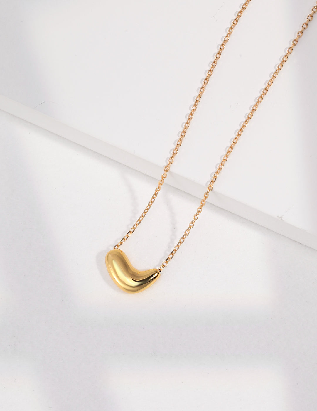 Minimalist Bean Pendant Necklace